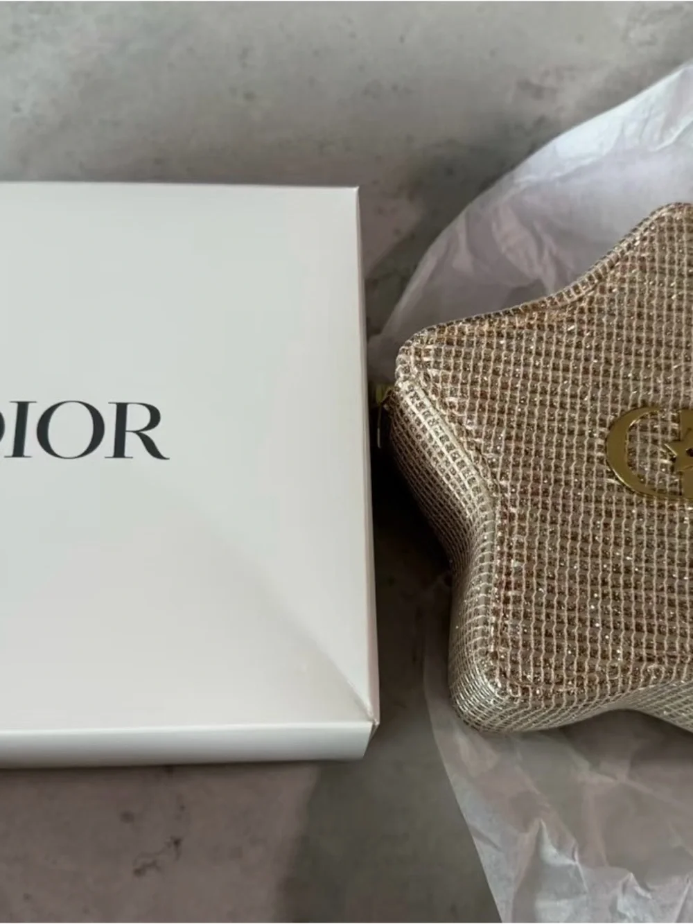 Dior Beauty Star-Shaped Glitter Makeup Pouch - Picture 3 of 6